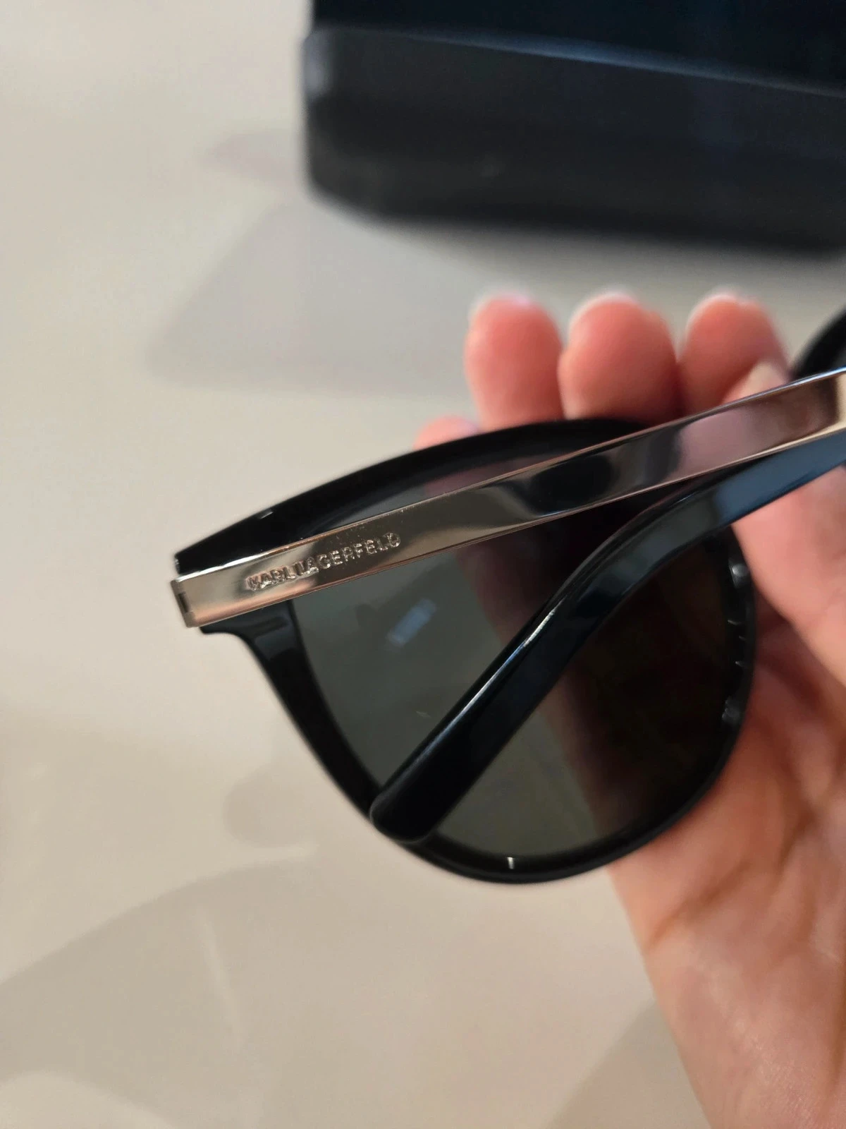 Zonnebril Karl Lagerfeld zwart retrostijl – photo 5